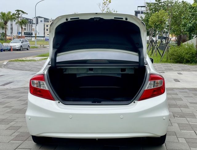 K14 VTI 有定速 快撥 倒車顯影 恆溫空調 導航 感應雷達 多功能方向盤 車況佳 無待修 優質代步車  第18張相片