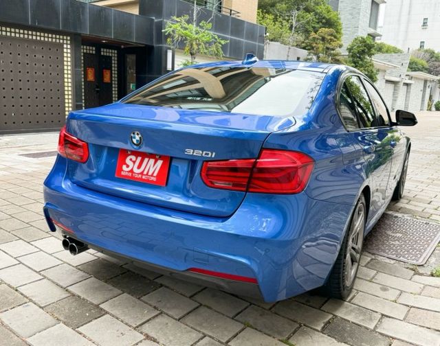 320I M版 原版件 耗材都換完 無待修 無漏油 左3按鍵 液晶儀表 摸門 盲點 大螢幕 車道偏移  第3張相片