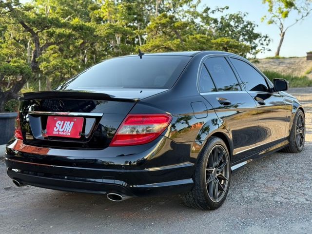 C300 AMG 電動天窗  電動座椅  定速  電熱椅  滿天星護罩  鋁圈  第6張相片