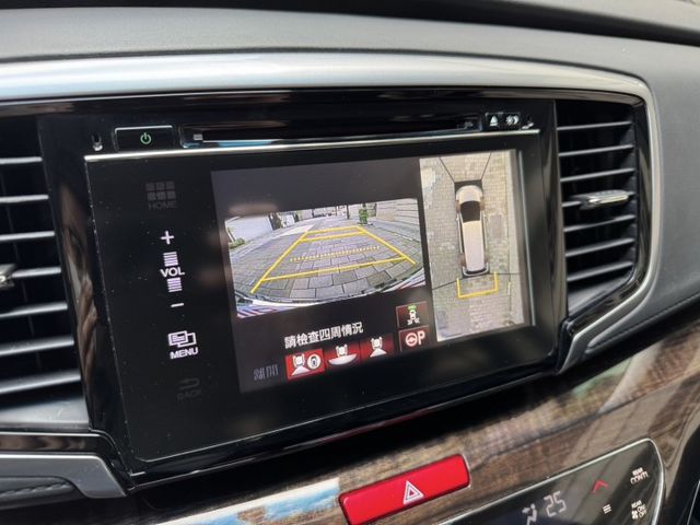 APEX頂級 七人座 一手車 原廠保養 認證車 內外漂亮 免鑰匙 恆溫 盲點 360環景 雙電動滑門 LED頭燈 天窗  第3張相片