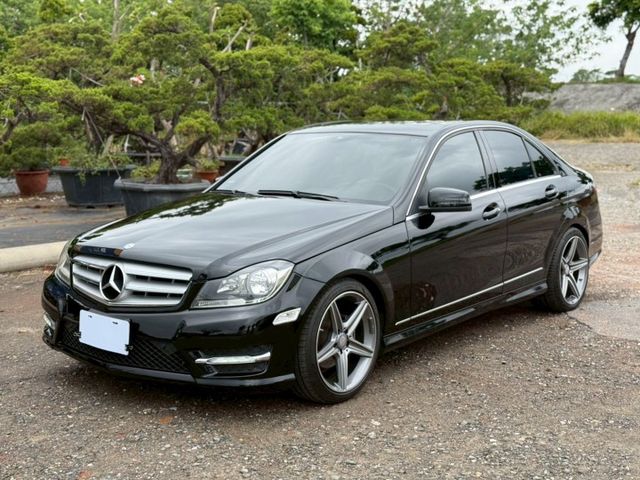 C250 AMG 車況良好 原版件  天窗 電動椅 倒車顯影  無待修  第2張相片