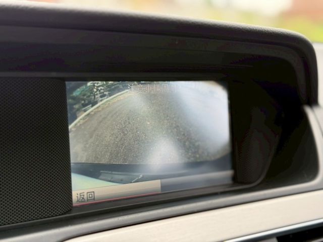 C250 AMG 車況良好 原版件  天窗 電動椅 倒車顯影  無待修  第10張相片