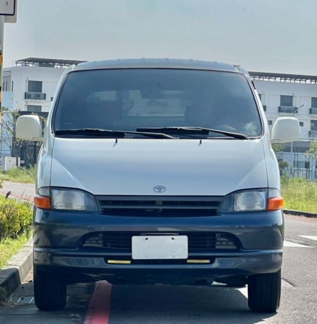 8人座  手排 車況非常好  引擎健康 變速箱順暢  第2張相片
