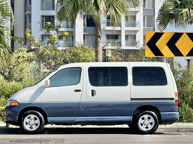 8人座  手排 車況非常好  引擎健康 變速箱順暢  第4張相片