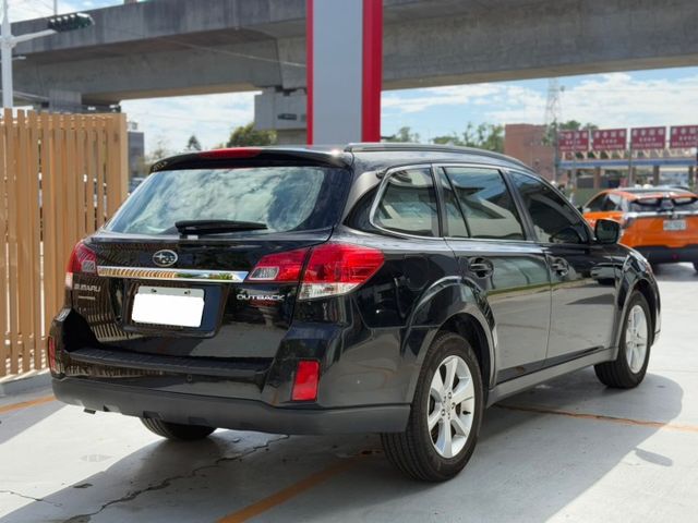一手車 原版件 4WD  天窗  電動椅  保證實車在店  第5張相片