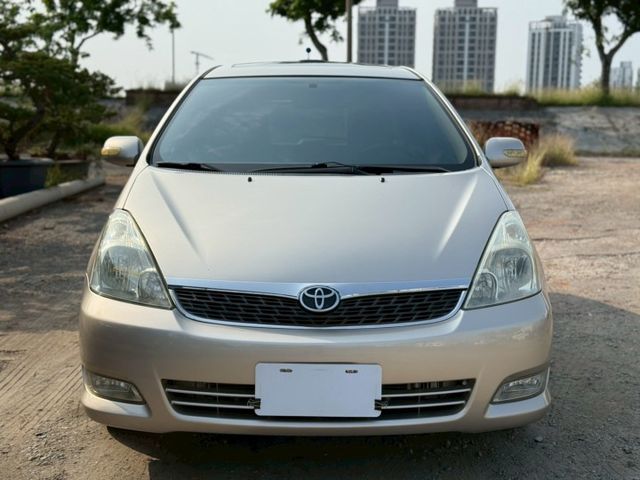 7人座  電動椅  雙天窗  電動收折後照鏡  內外氣氛漂亮  優質首選代步車  第3張相片