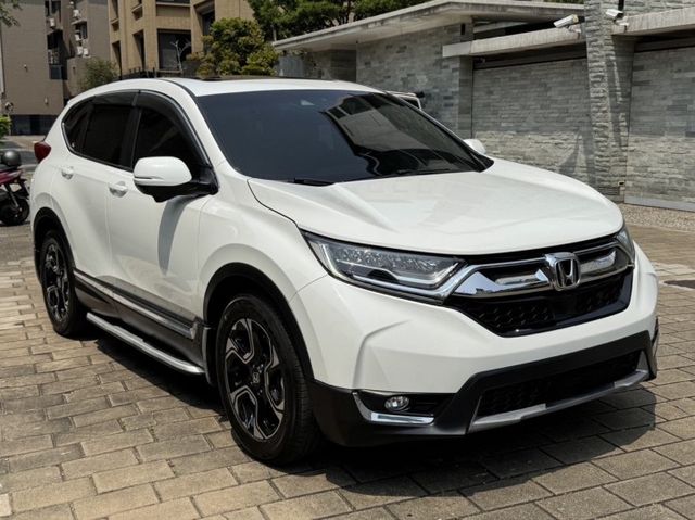 S版  1.5渦輪  一手車  原版件  免鑰匙 ACC跟車 恆溫 全景天窗 電動尾門 電子手剎 電動椅 LED頭燈 倒  第1張相片