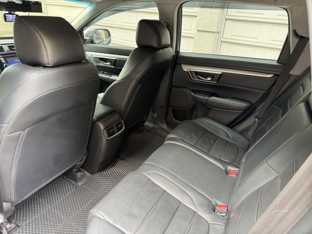 一手車 原版件 原廠保養 VTI  第7張相片