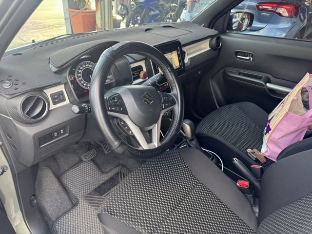 免鑰匙 定速 車道偏離 環景顯影 CarPlay 前方主動煞停 換檔撥片 測速器  第3張相片