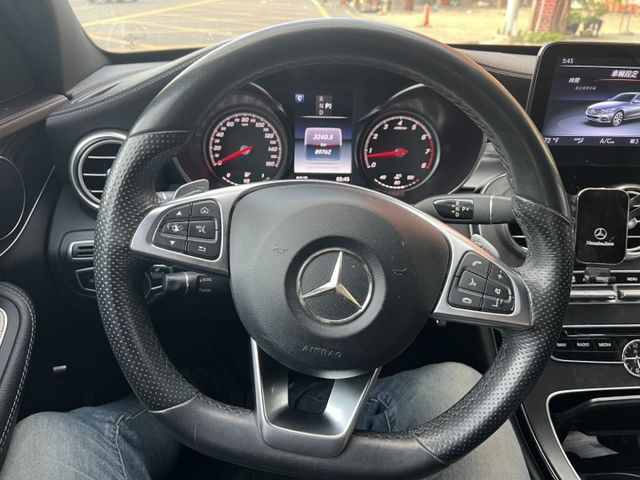 C300 AMG 原版件 全景天窗 平把方向盤 黑岑木飾板 電動椅  第5張相片