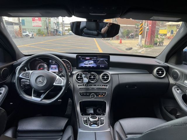 C300 AMG 原版件 全景天窗 平把方向盤 黑岑木飾板 電動椅  第6張相片