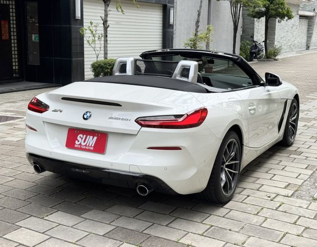 20i Sport line 一手車 原版 原漆 原廠保養 ACC跟車 CarPlay 無線充電  LED頭燈  第8張相片