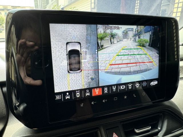 一手車 原版原漆 原廠保固 免鑰匙 恆溫 360環景 盲點偵測 LED頭燈 雙前加熱座椅 ACC跟車 電子後照鏡  第4張相片