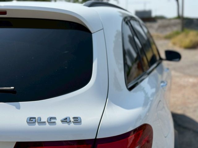 GLC43 魚眼頭燈 21吋鋁圈 360環景 全景天窗 電子懸吊 盲點 電熱椅 摸門 IKEY  第19張相片