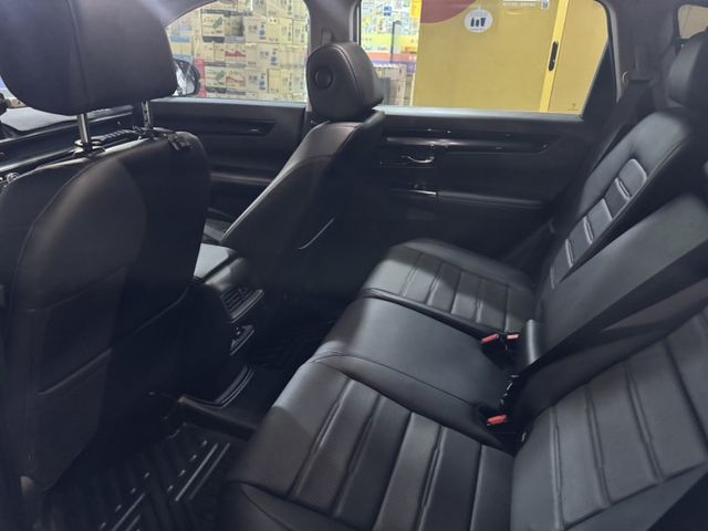 S版 原版件 9吋觸控螢幕 NAVI導航 無線CARPLAY 無線充電座 ACC跟車道偏移 360環景 電動椅 電尾門  第5張相片