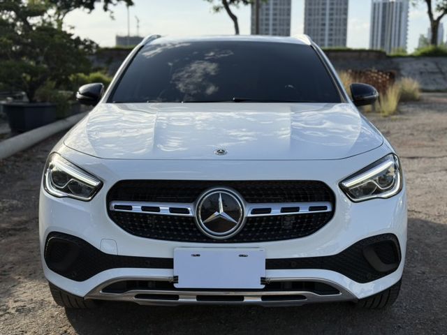 總代理 GLA200 原版件  原廠保養  全新輪胎  資料齊全 摸門 盲點 免鑰匙  第3張相片