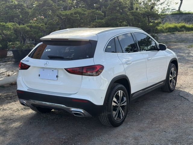 總代理 GLA200 原版件  原廠保養  全新輪胎  資料齊全 摸門 盲點 免鑰匙  第5張相片