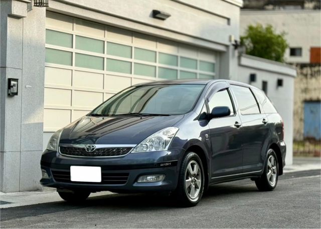 7人座 電動椅 雙天窗 電動收折後照鏡 內外氣氛漂亮 優質首選代步車  第1張相片