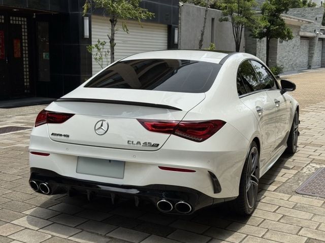 CLA45s 四傳 總代理 原版件 資料齊全 23P 跑排 氣氛燈 紅卡鉗 抬頭顯示 全景天窗 盲點  第4張相片