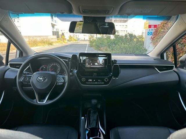 原版件、ACC跟車、恆溫、車道偏移、一手車、保固2年/5萬公里  第9張相片