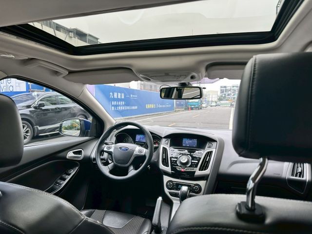 LED頭燈、天窗、保固一年/2萬公里  第11張相片