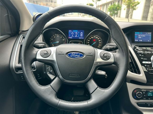 LED頭燈、天窗、保固一年/2萬公里  第12張相片