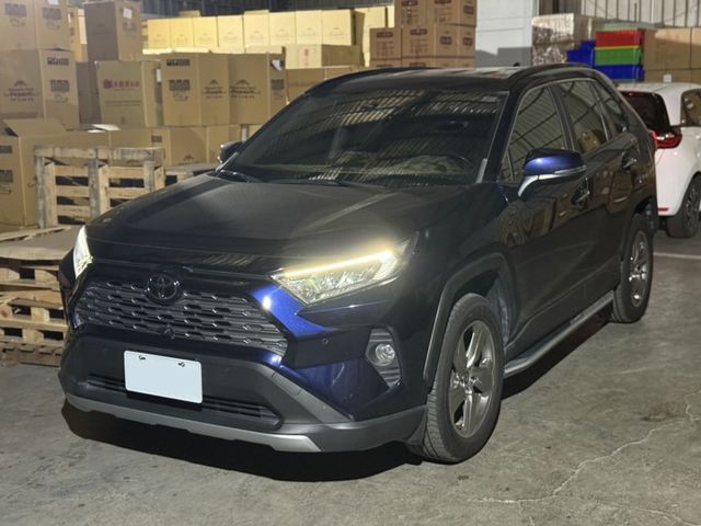 原版件、旗艦版、盲點、電尾門、360環景、電動椅、摸門、ACC跟車、免鑰匙啟動、LED頭燈  第1張相片