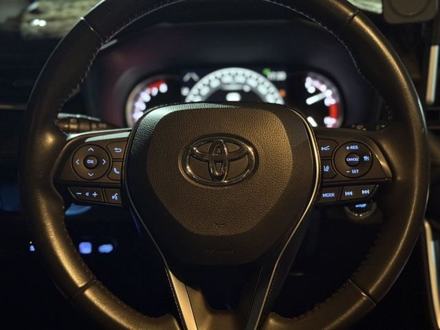 原版件、旗艦版、盲點、電尾門、360環景、電動椅、摸門、ACC跟車、免鑰匙啟動、LED頭燈  第7張相片