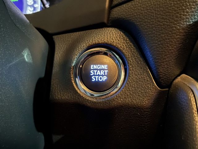 原版件、旗艦版、盲點、電尾門、360環景、電動椅、摸門、ACC跟車、免鑰匙啟動、LED頭燈  第8張相片