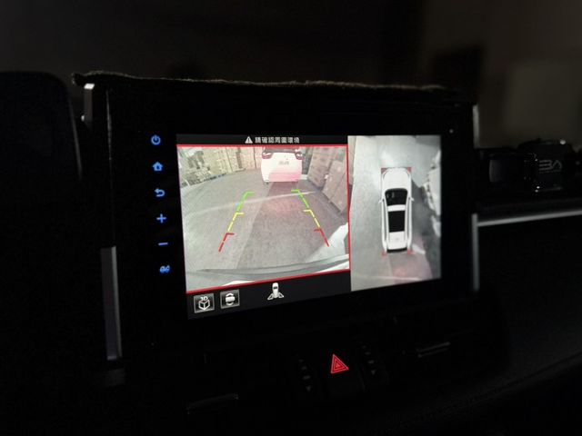 原版件、旗艦版、盲點、電尾門、360環景、電動椅、摸門、ACC跟車、免鑰匙啟動、LED頭燈  第9張相片