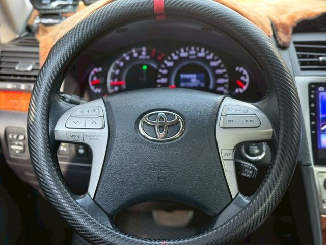 免鑰匙啟動、摸門、恆溫、定速、電動椅、車況漂亮、氣氛燈、安卓機  第11張相片