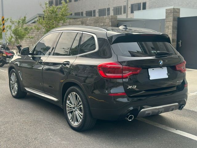 原版件、30i、ACC跟車、LUX、4輪傳動、電尾門、360環景、盲點、電動椅、電動椅、摸門、免鑰匙啟動  第5張相片