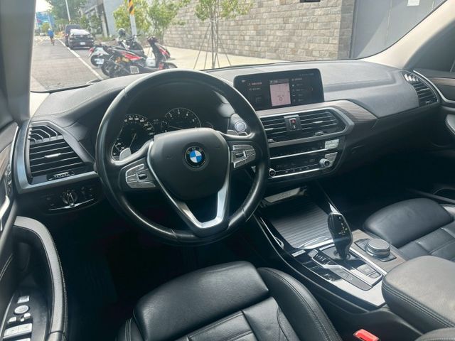 原版件、30i、ACC跟車、LUX、4輪傳動、電尾門、360環景、盲點、電動椅、電動椅、摸門、免鑰匙啟動  第6張相片