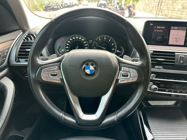 原版件、30i、ACC跟車、LUX、4輪傳動、電尾門、360環景、盲點、電動椅、電動椅、摸門、免鑰匙啟動  第9張相片