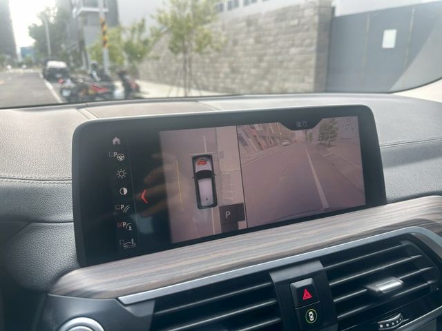 原版件、30i、ACC跟車、LUX、4輪傳動、電尾門、360環景、盲點、電動椅、電動椅、摸門、免鑰匙啟動  第10張相片