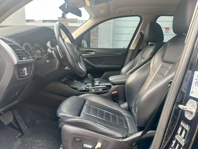 原版件、30i、ACC跟車、LUX、4輪傳動、電尾門、360環景、盲點、電動椅、電動椅、摸門、免鑰匙啟動  第13張相片