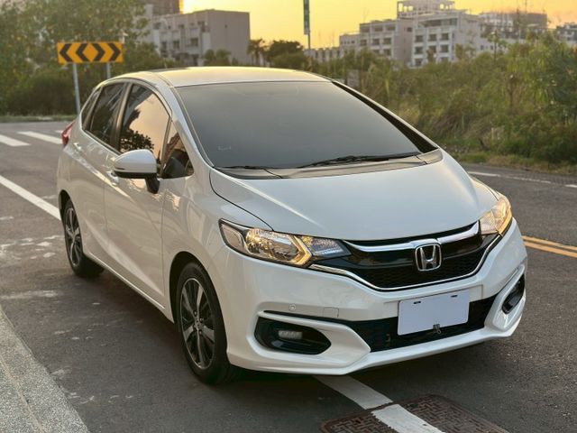 S版、免鑰匙、恆溫空調、定速、雷達、一手車原廠保養、剛做完原廠大保養(附工單)  第4張相片