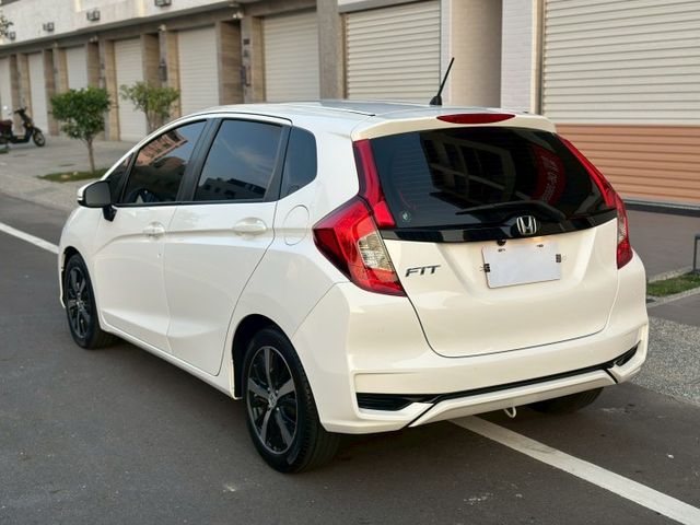 S版、免鑰匙、恆溫空調、定速、雷達、一手車原廠保養、剛做完原廠大保養(附工單)  第7張相片