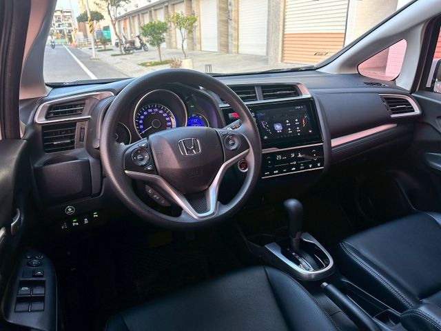 S版、免鑰匙、恆溫空調、定速、雷達、一手車原廠保養、剛做完原廠大保養(附工單)  第8張相片