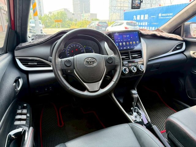 一手車、S版、免鑰匙啟動、摸門、定速、安卓機  第9張相片