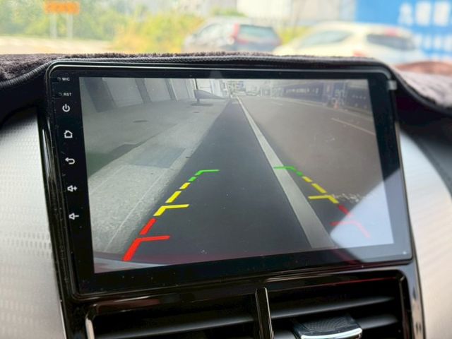 一手車、S版、免鑰匙啟動、摸門、定速、安卓機  第13張相片