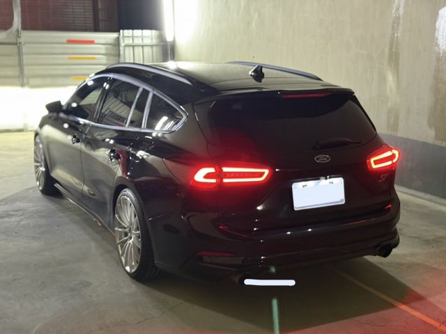 ST、原版件、液晶儀表、全景天窗、360環景、盲點、電尾門、電動椅  第5張相片