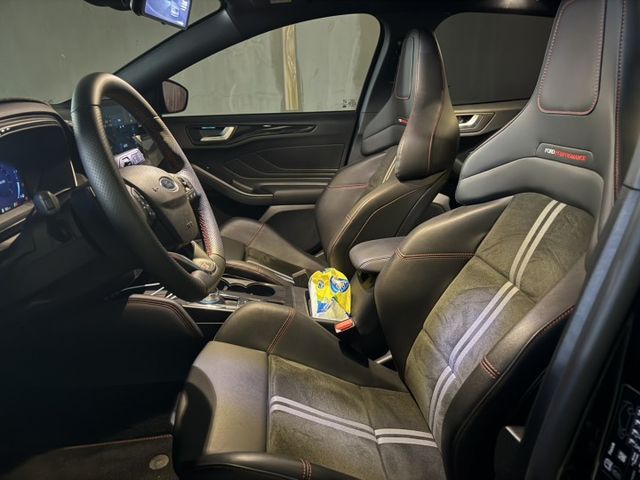 ST、原版件、液晶儀表、全景天窗、360環景、盲點、電尾門、電動椅  第14張相片