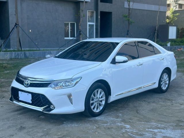 摸門、免鑰匙、電動椅、LED頭燈、方向盤快控、定速、後座出風口  第2張相片