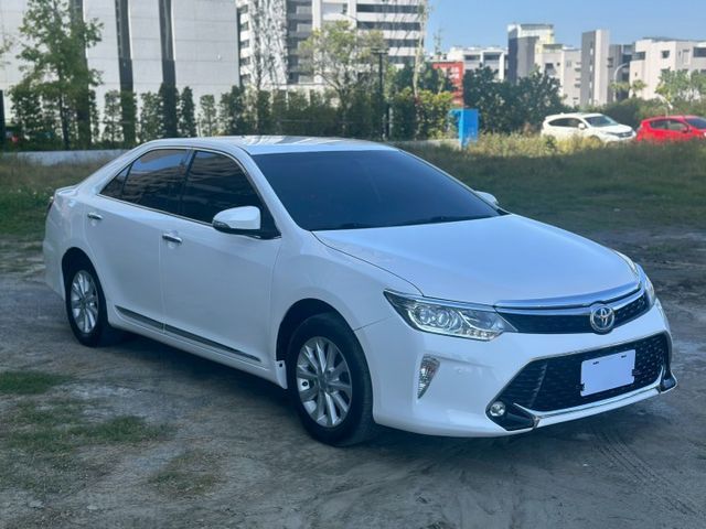 摸門、免鑰匙、電動椅、LED頭燈、方向盤快控、定速、後座出風口  第4張相片