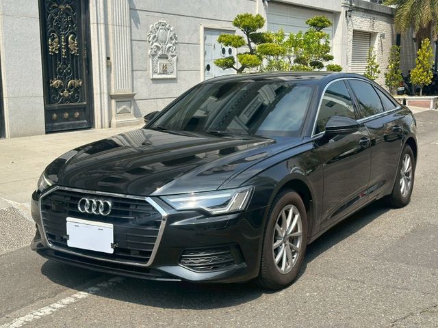 原廠保固中、全數位座艙、彩色環艙氣氛燈、LED尾燈、電動座椅、ACC跟車、電動尾門、盲點  第1張相片