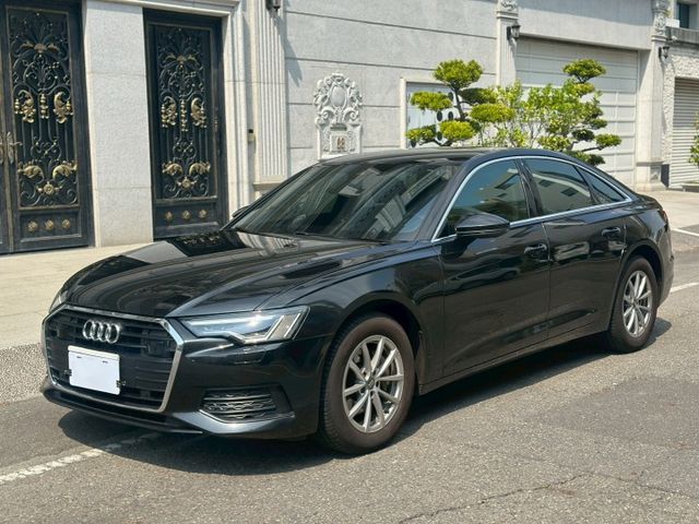 原廠保固中、全數位座艙、彩色環艙氣氛燈、LED尾燈、電動座椅、ACC跟車、電動尾門、盲點  第2張相片