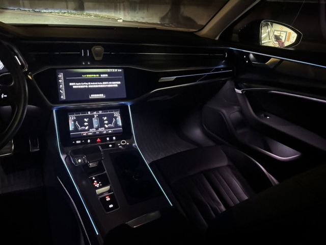 原廠保固中、全數位座艙、彩色環艙氣氛燈、LED尾燈、電動座椅、ACC跟車、電動尾門、盲點  第12張相片