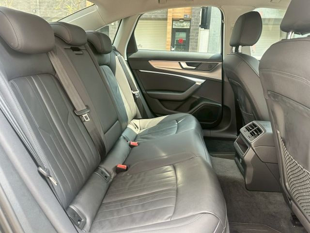 原廠保固中、全數位座艙、彩色環艙氣氛燈、LED尾燈、電動座椅、ACC跟車、電動尾門、盲點  第19張相片