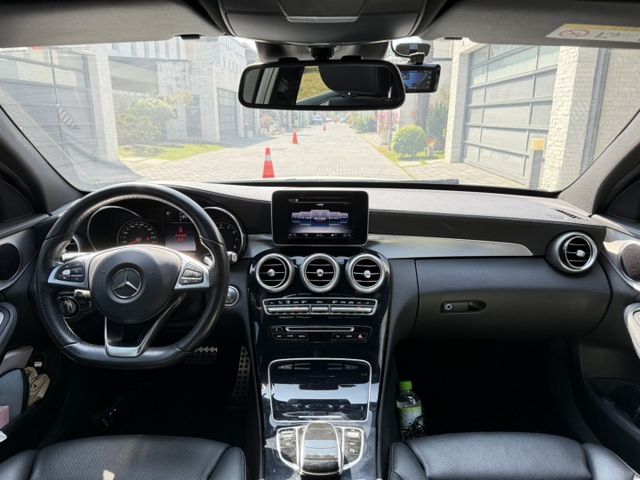 AMG、原版件、LED頭燈、一手車、電動記憶座椅、天窗、平把方向盤、AMG套件  第6張相片